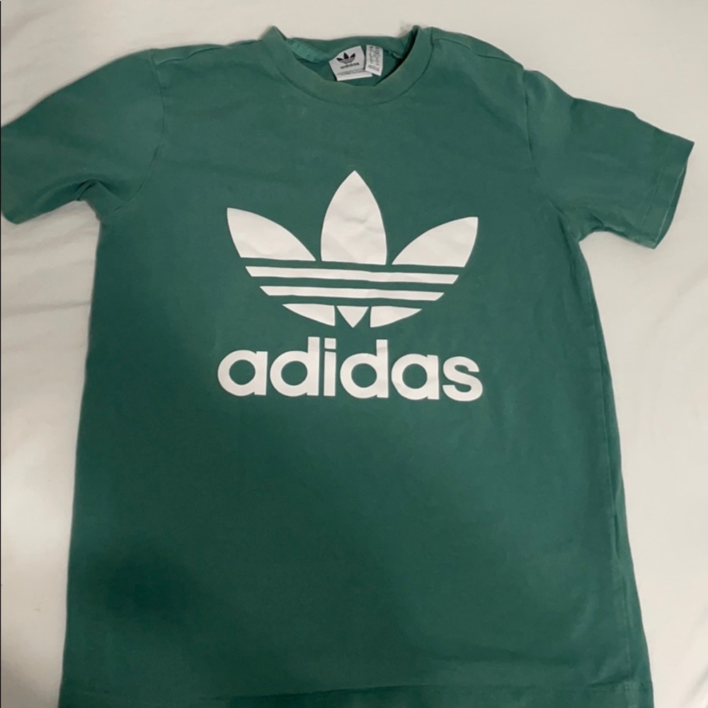 XS Adidas tshirt